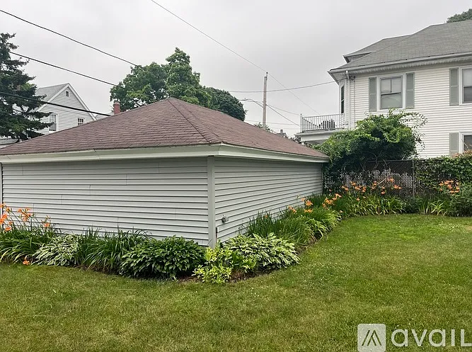 80 Pawtuxet Ave — Photo 8