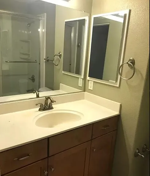808 Lenzen Ave #113 — Photo 5