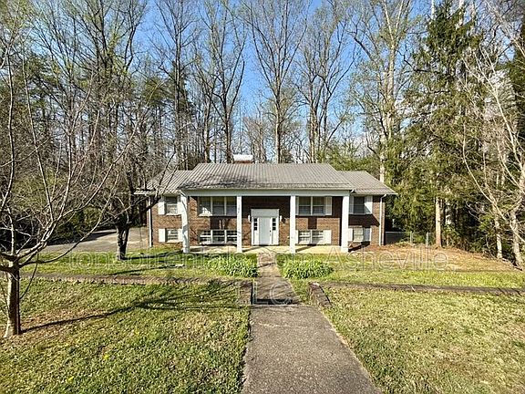 2nd image of 161 Dogwood Dr