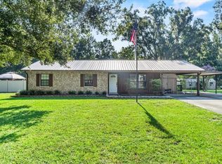 1402 Clarkwood Dr, Plant City, FL 33566