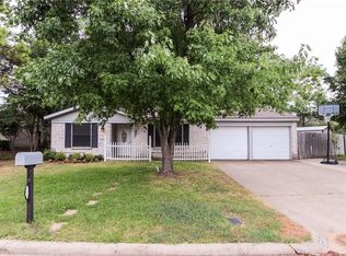 5104 Lasalle Dr, Arlington, TX 76016