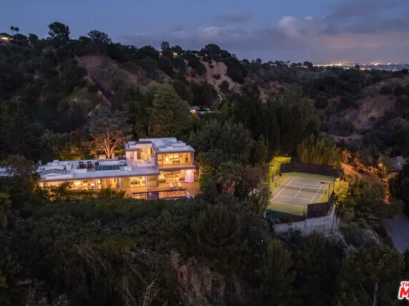 2644 Eden Pl, Beverly Hills, CA 90210