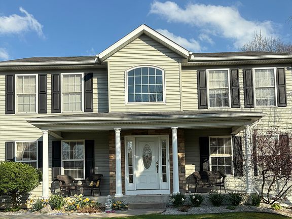 3rd image of 612 Dunn Rd