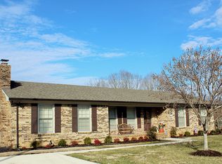 986 Briarwood Dr, Cookeville, TN 38501