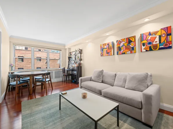 166 East 35th Street image 1 of 8