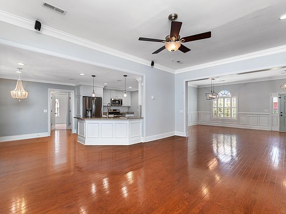 5th image of 3041 Daufaskie Rd