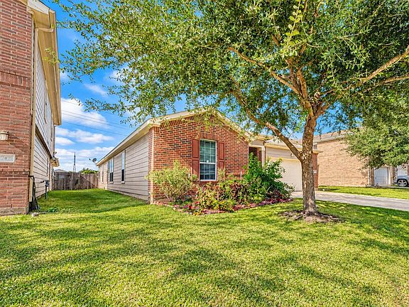 2nd image of 7751 Shavano Ln
