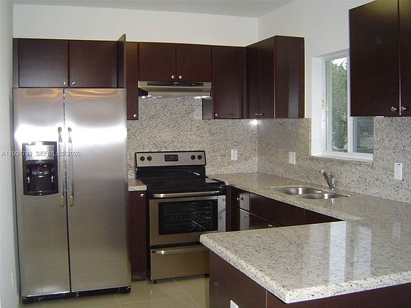 2nd image of 1153 SW 13th St