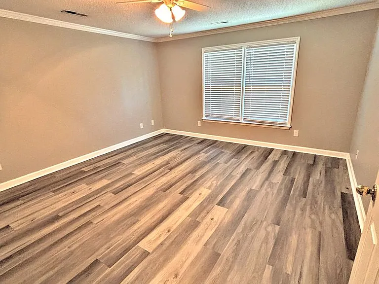 1702 Somerville Rd SE — Photo 16