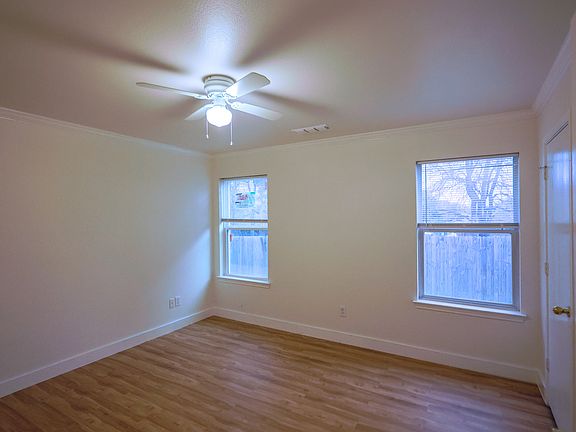 5th image of 1208 Village Garden Dr