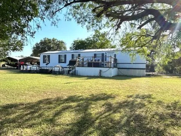 6223 W Wildcat, Beeville 78102