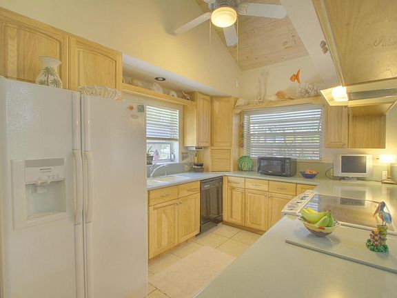 3rd image of 166 Dove Lake Dr