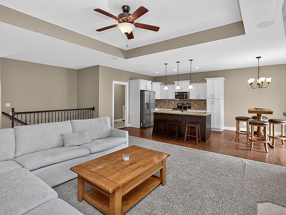 4th image of 5008 NE Ledgestone Ct