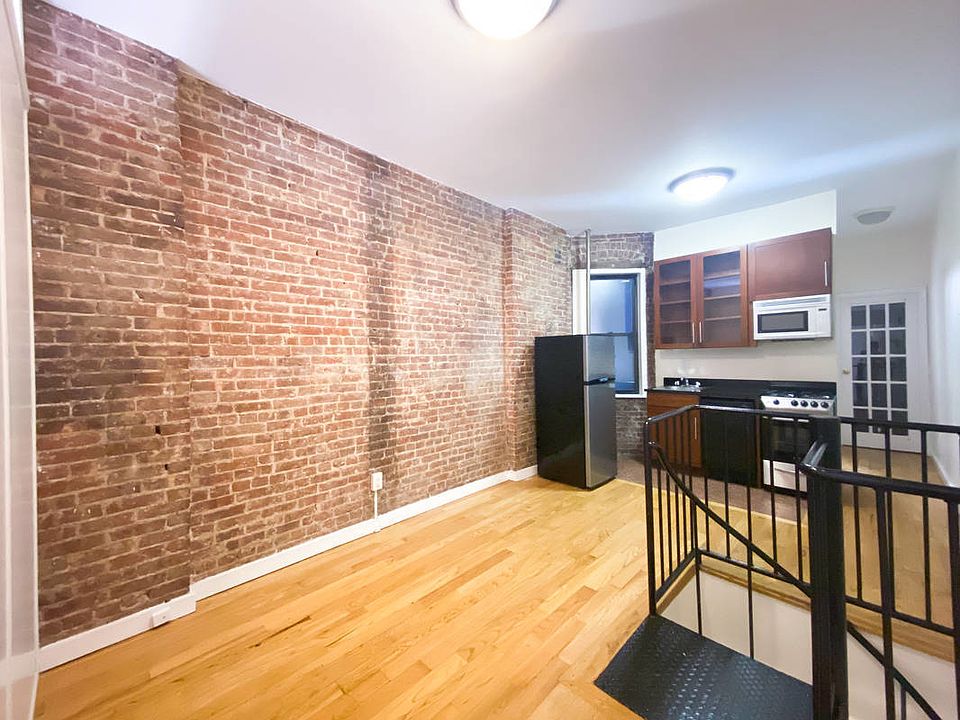 1st image of 435 W 54th St #A1d