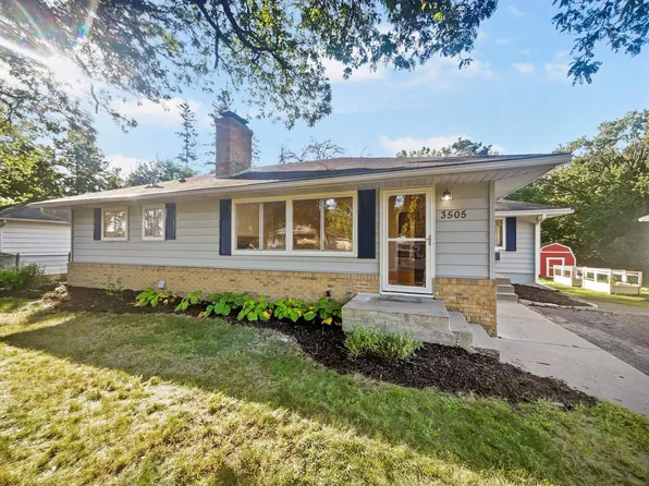 3505 Admiral Ln N, Minneapolis, MN 55429