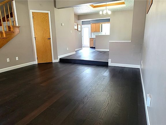 4th image of 106 S Montgomery St Unit 108