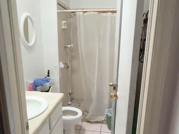 3rd image of 9339 Cannes Cir