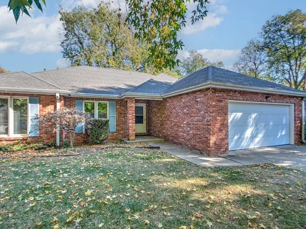 2149 E Cherryvale Street, Springfield, MO 65804