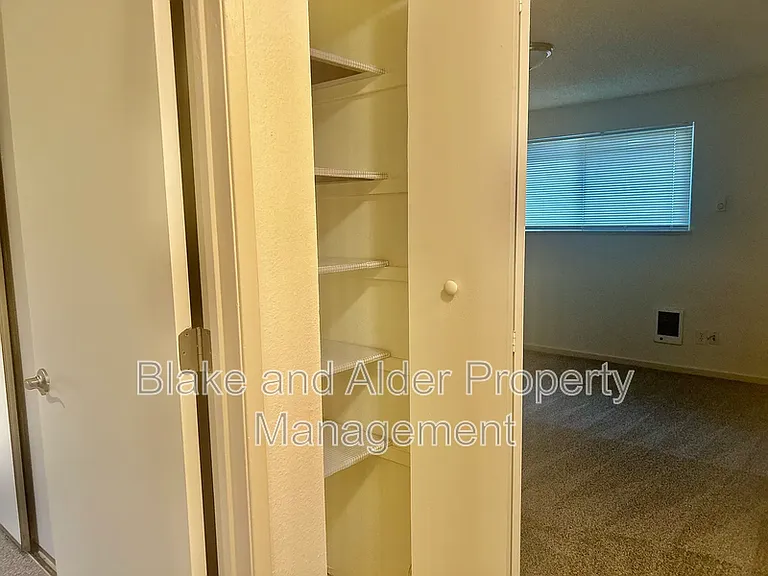 4103 NE Killingsworth St — Photo 9