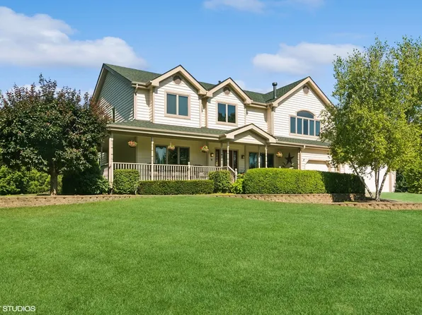 10305 Ridge Ln, Huntley, IL 60142