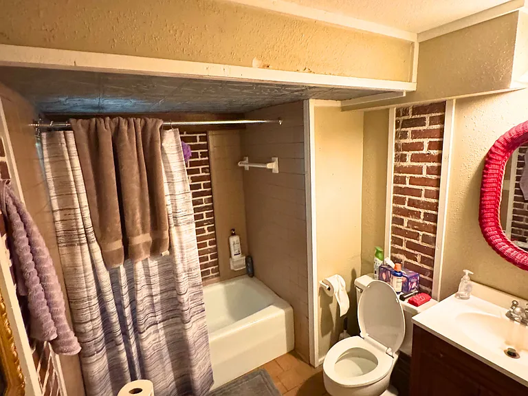 1313 N Gadsden St #1 — Photo 6
