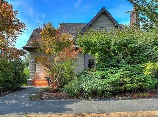 2567 28th Ave W, Seattle, WA 98199