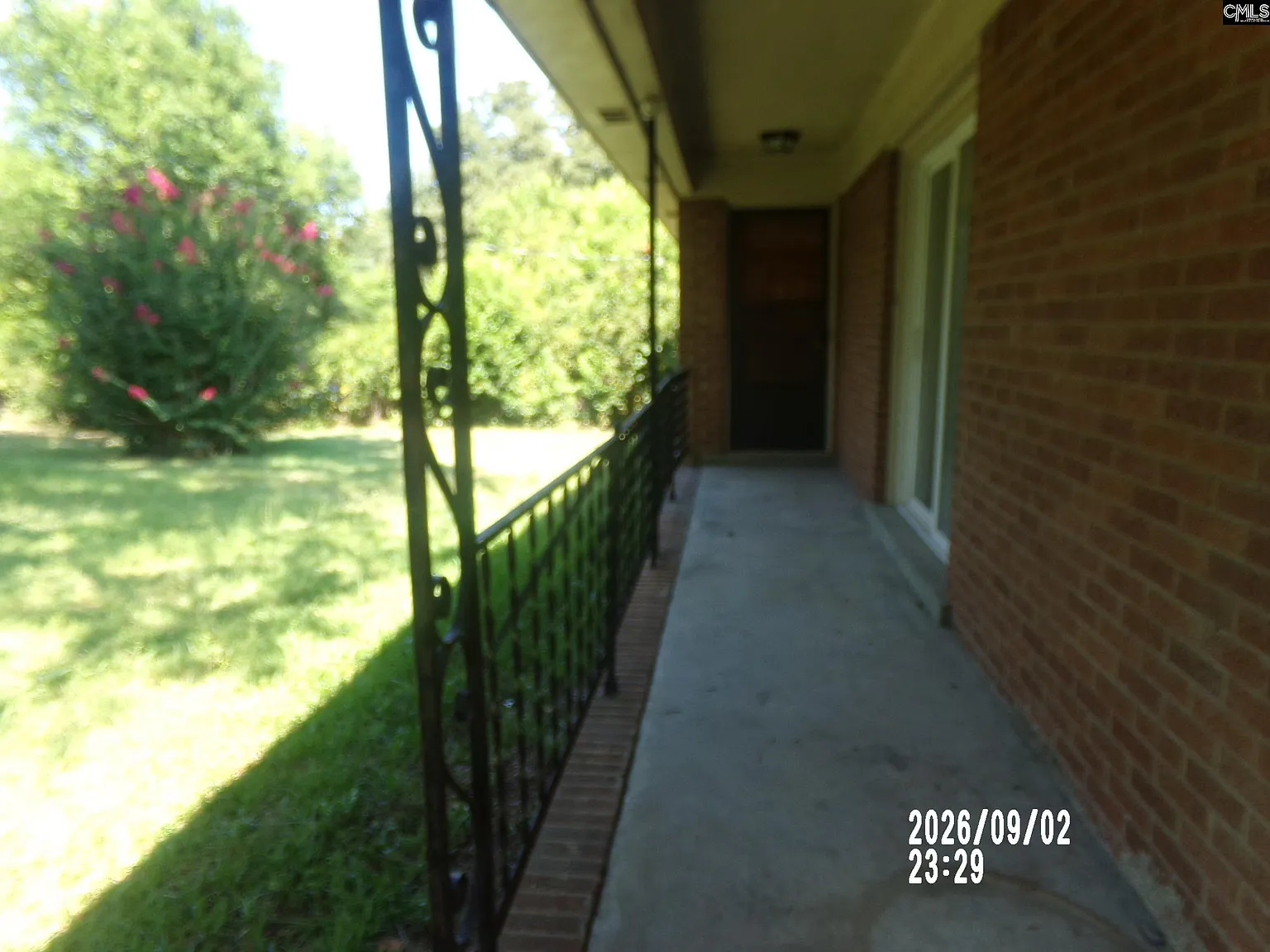 3 bed, 1476 sqft, $1,500 — Photo 2