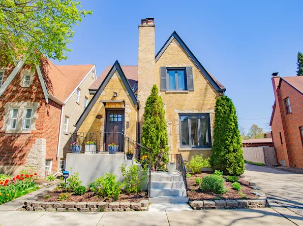 5815 N Virginia Ave, Chicago, IL 60659