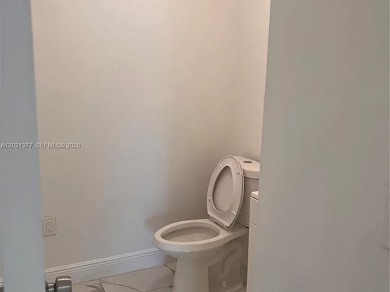 17175 NW 41st Ave — Photo 5