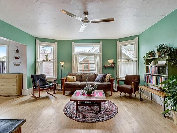 4th image of 3146 N Humboldt Blvd