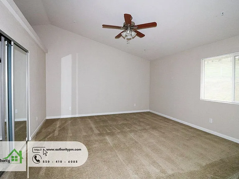 2381 Yellow Finch Way — Photo 17