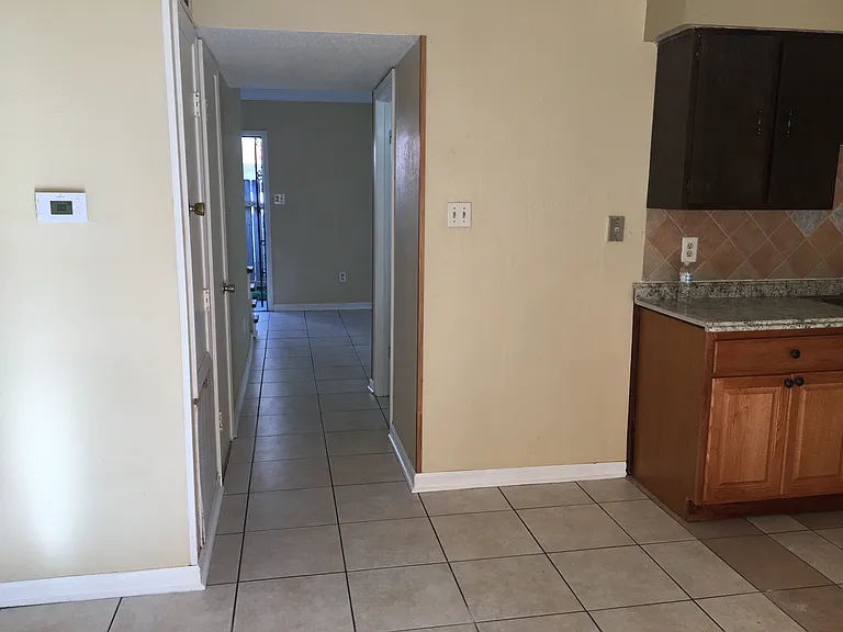 1748 Newport Pl #B — Photo 2