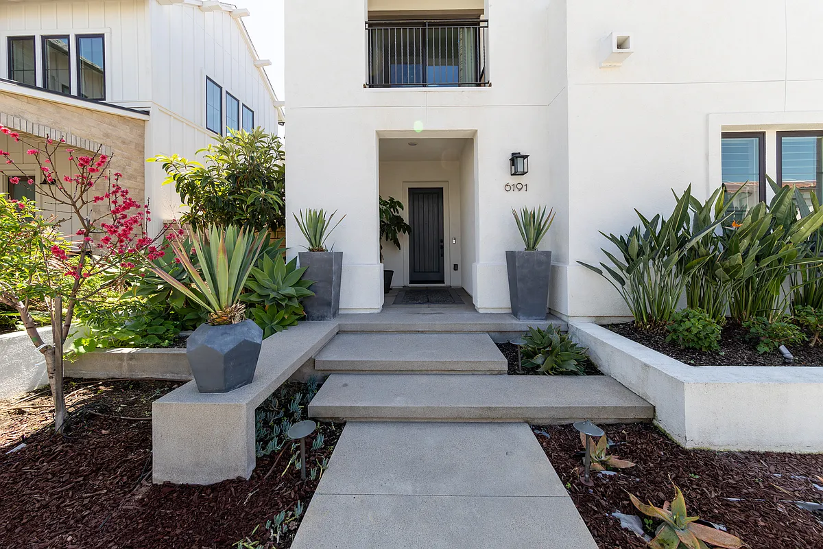 Building Photo - 6191 Artisan Way