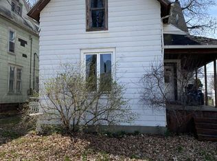 608 S Main St, Kendallville, IN 46755