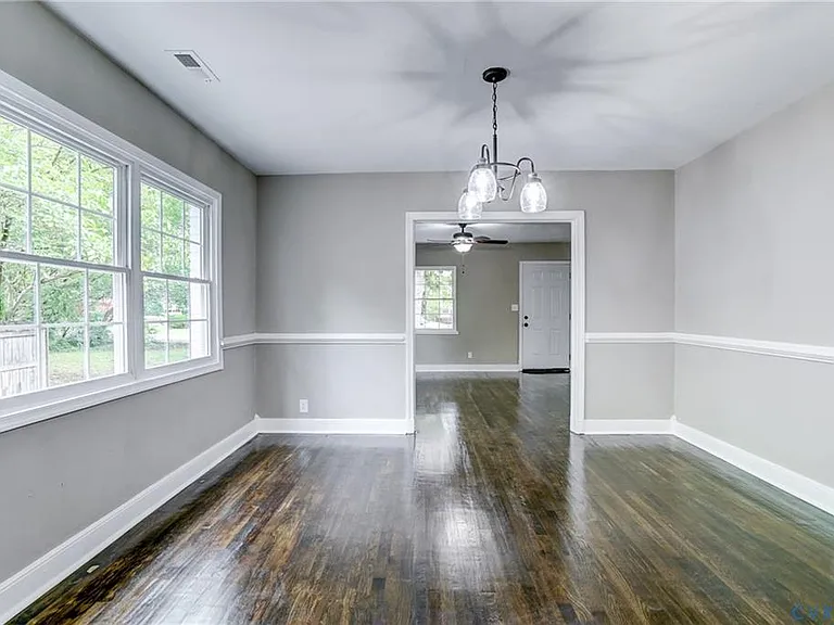 Abundance of natural lighting in the dining room!