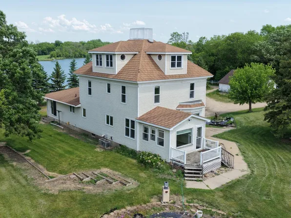 411 60th Ave NE, Willmar, MN 56201