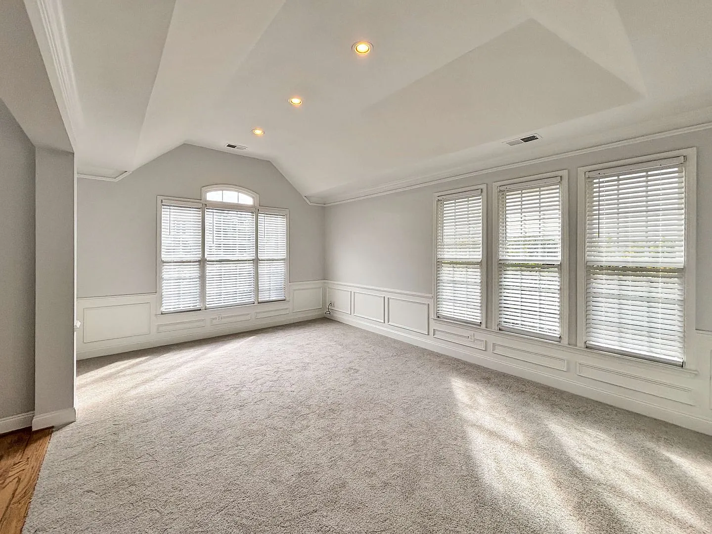 Gorgeous 4 BR Home in Mableton! — Photo 4