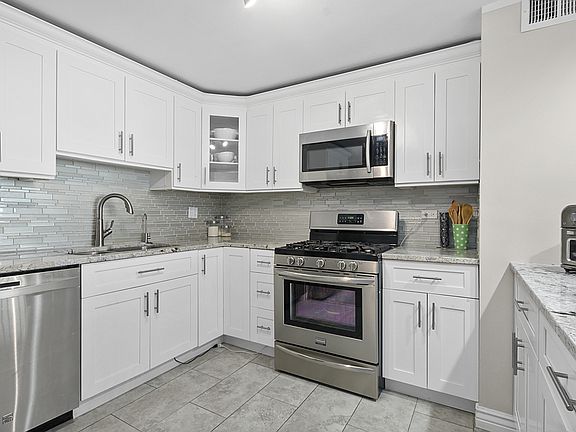 5th image of 11101 S 84th Ave APT 3A
