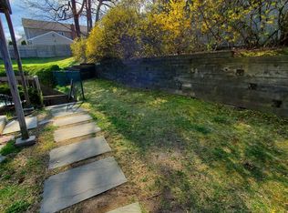 8 Greenlawn Rd #M, Huntington, NY 11743