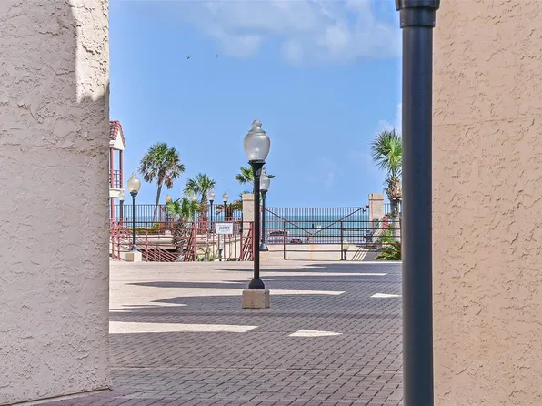 7312 Seawall Blvd APT 112, Galveston, TX 77551