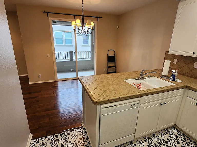 969 S Bluff Rd — Photo 15