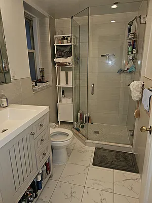 Rented by AZ REALTY NYC LLC | media 8