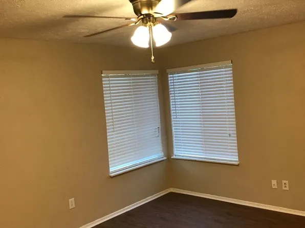 3201 Cougar Trail