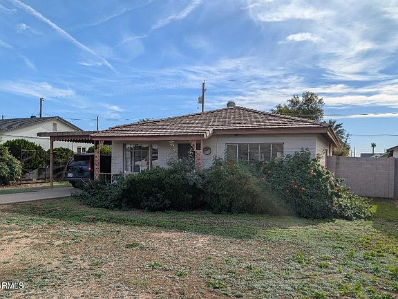 2nd image of 4421 E GLENROSA Avenue