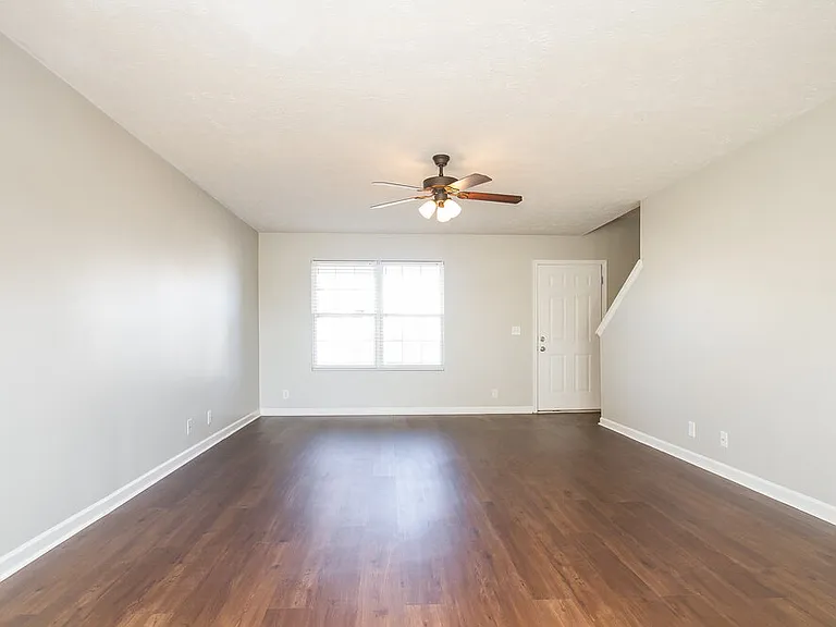 5039 Tabitha St — Photo 3