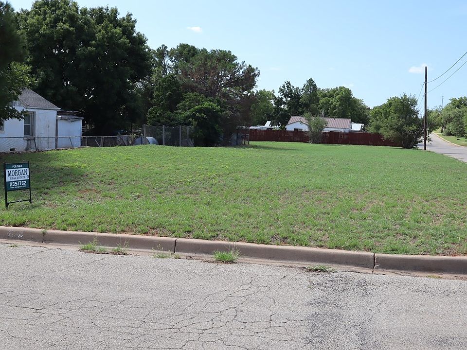 2nd image of 109 E Oklahoma Ave