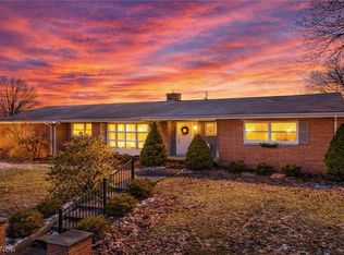 49314 Johnson Dr, Saint Clairsville, OH 43950