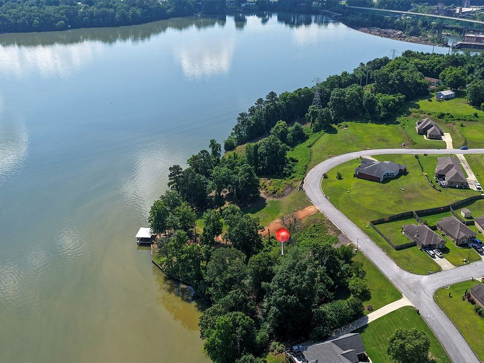 1st image of 11 Riverhills Dr