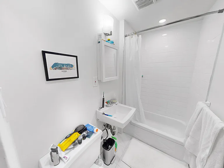 173 Marlborough St #13 — Photo 8