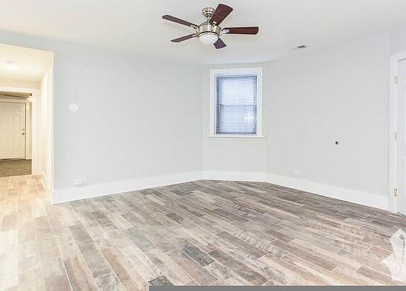 4th image of 2922 W Logan Blvd #2924-1W